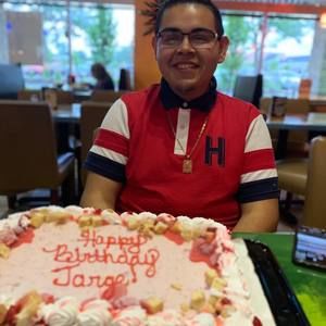 Meet your Posher, Amada